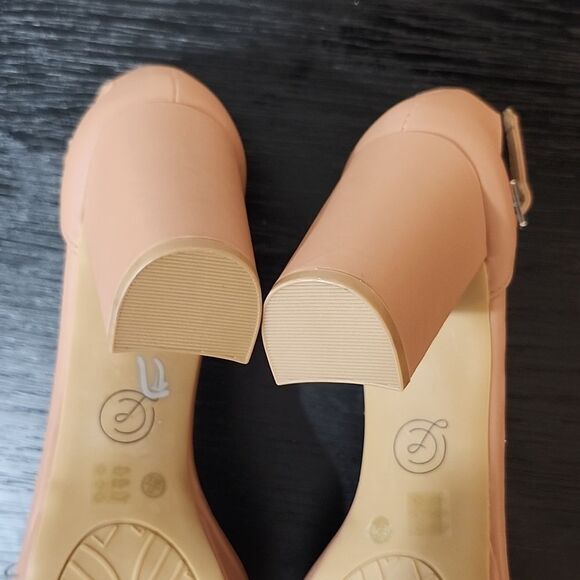 BRAND NEW CHINESE LAUNDRY WOMEN'S TERI CLEAR ANKLE STRAP BLOCK HEEL SANDALS - Picture 13 of 16